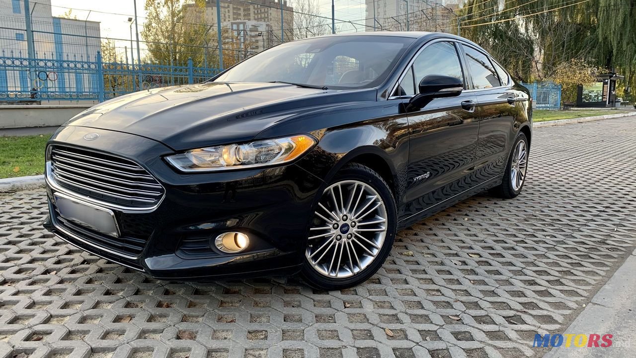 2012' Ford Fusion photo #4