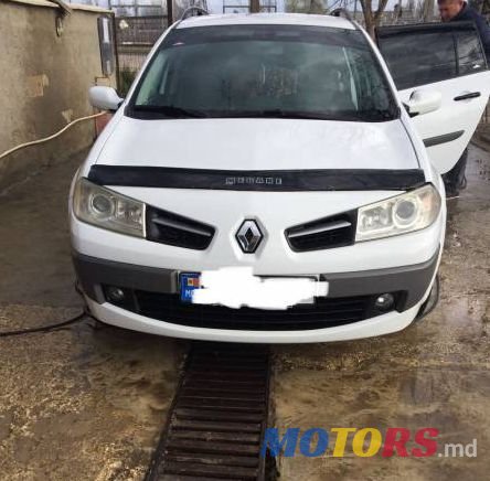 2008' Renault Megane photo #2