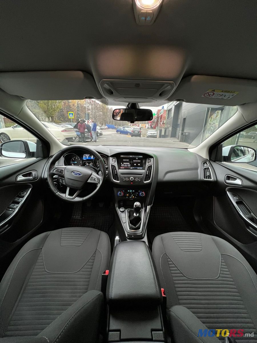 2015' Ford Focus photo #5