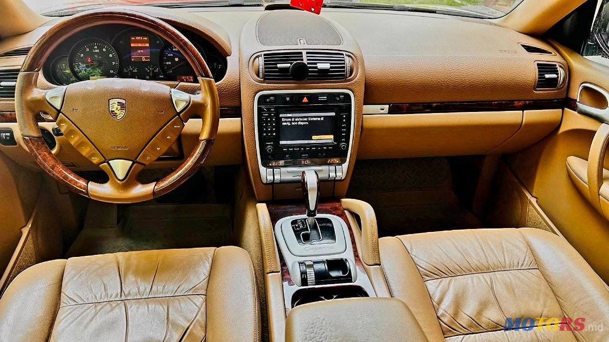 2008' Porsche Cayenne photo #6