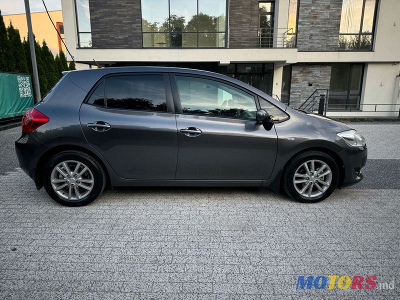 2008' Toyota Auris photo #4