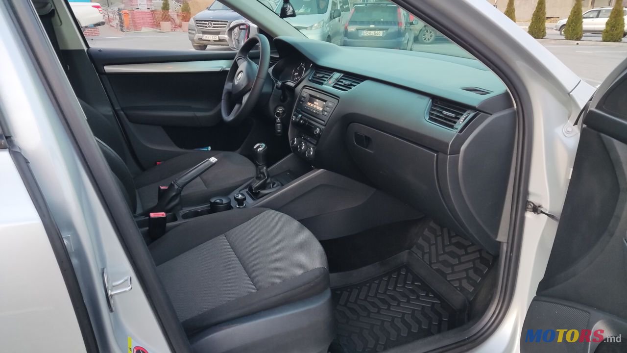 2013' Skoda Octavia photo #5