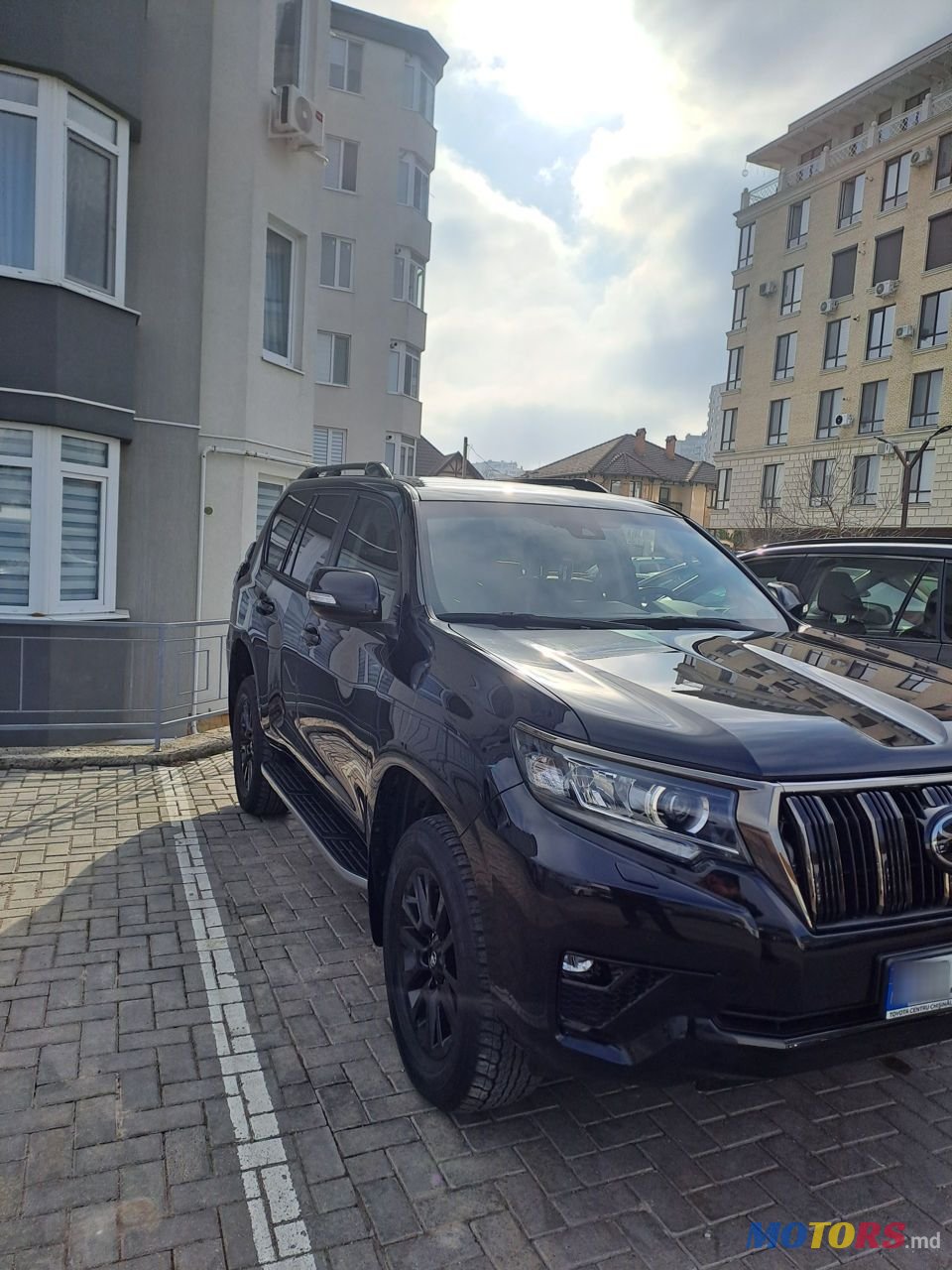 2021' Toyota Land Cruiser Prado photo #3