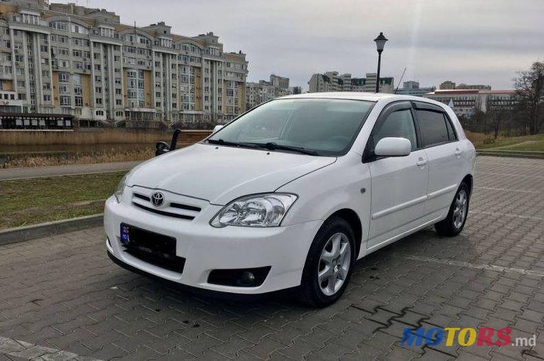 2007' Toyota Corolla photo #1