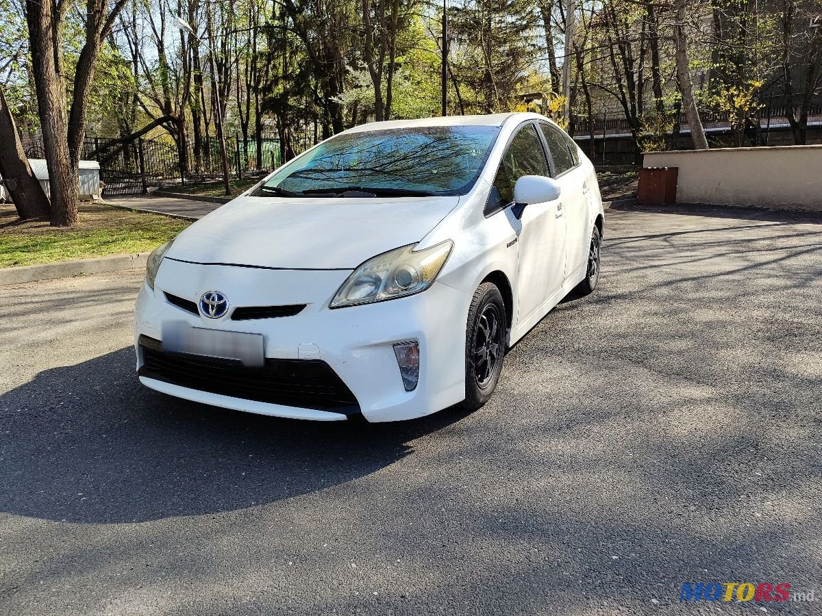 2012' Toyota Prius photo #1