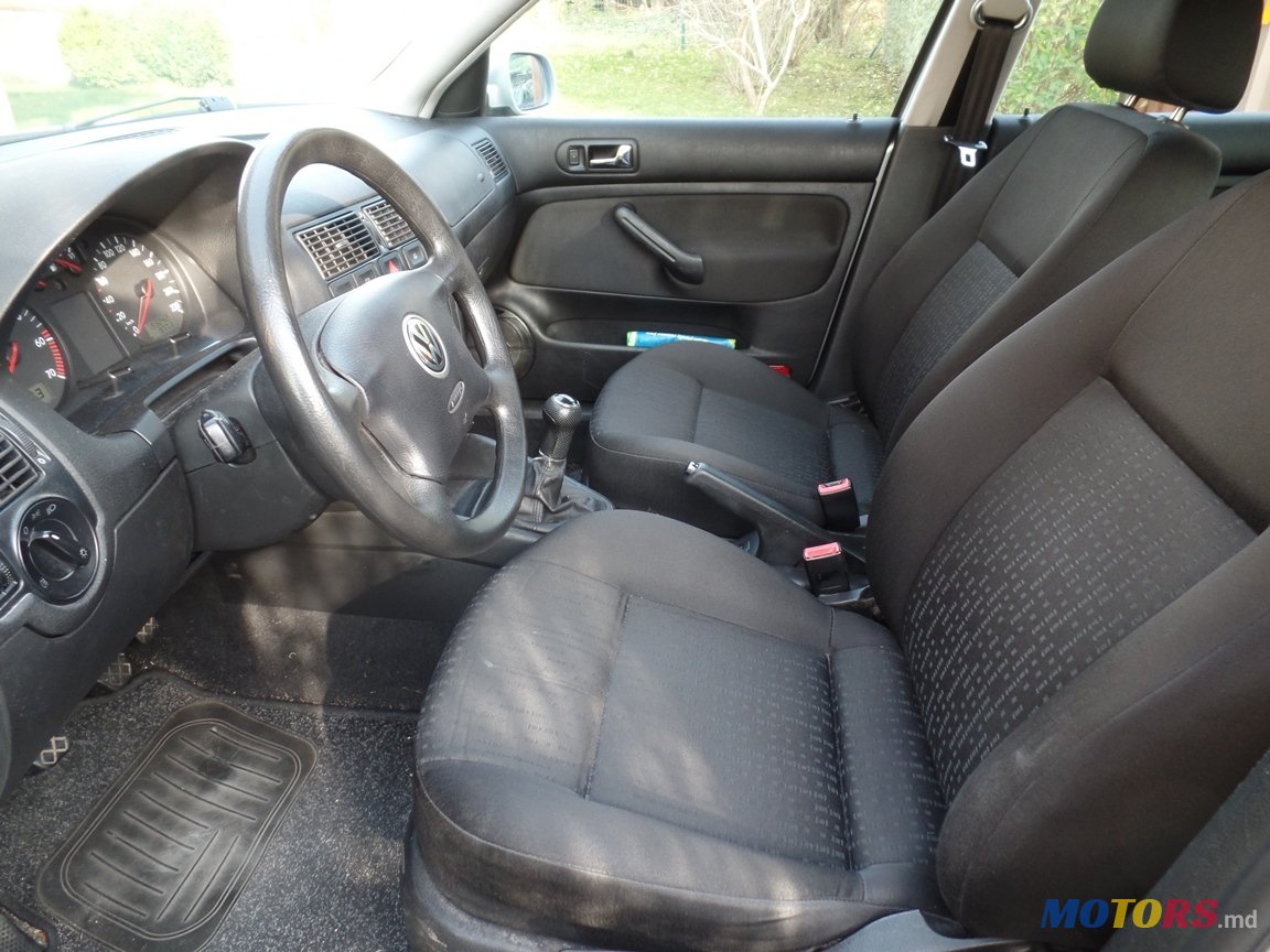 2002' Volkswagen Golf IV Variant photo #5