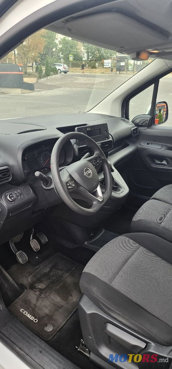 2019' Opel Combo photo #6