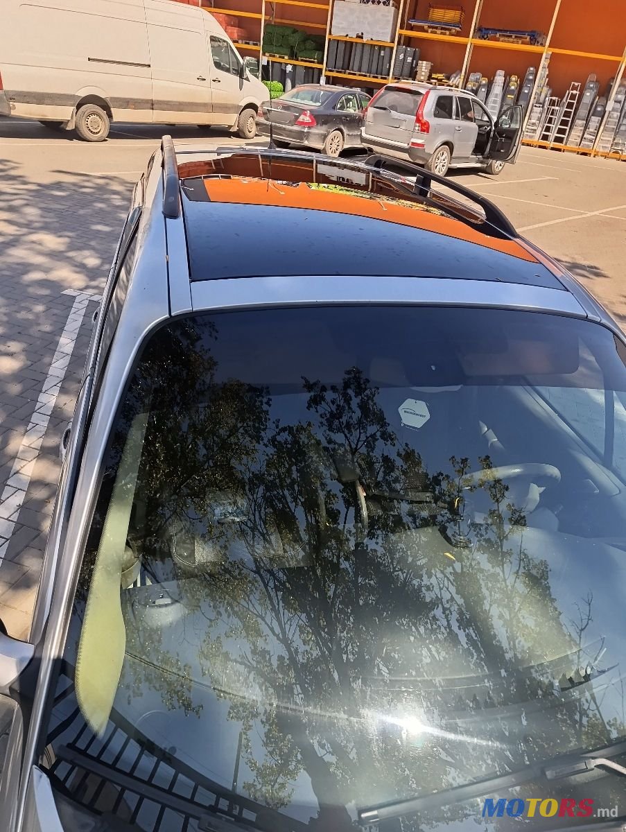 2007' Renault Grand Scenic photo #2