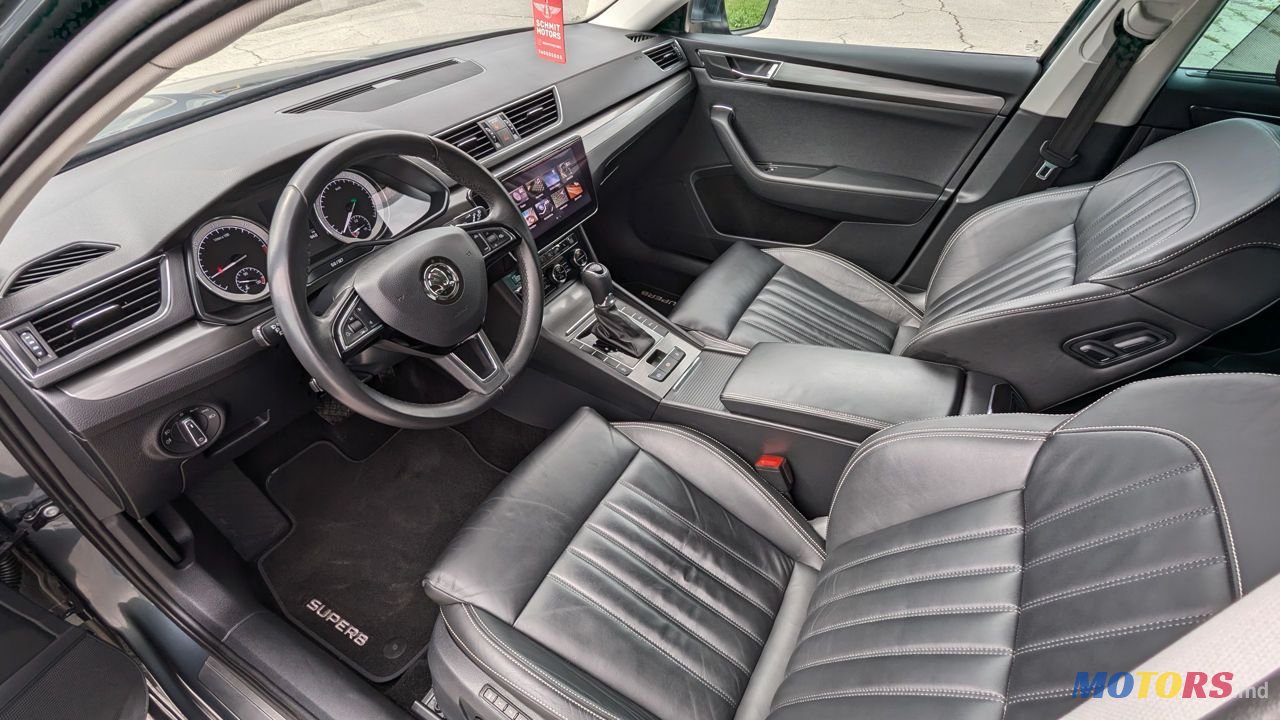 2020' Skoda Superb photo #4