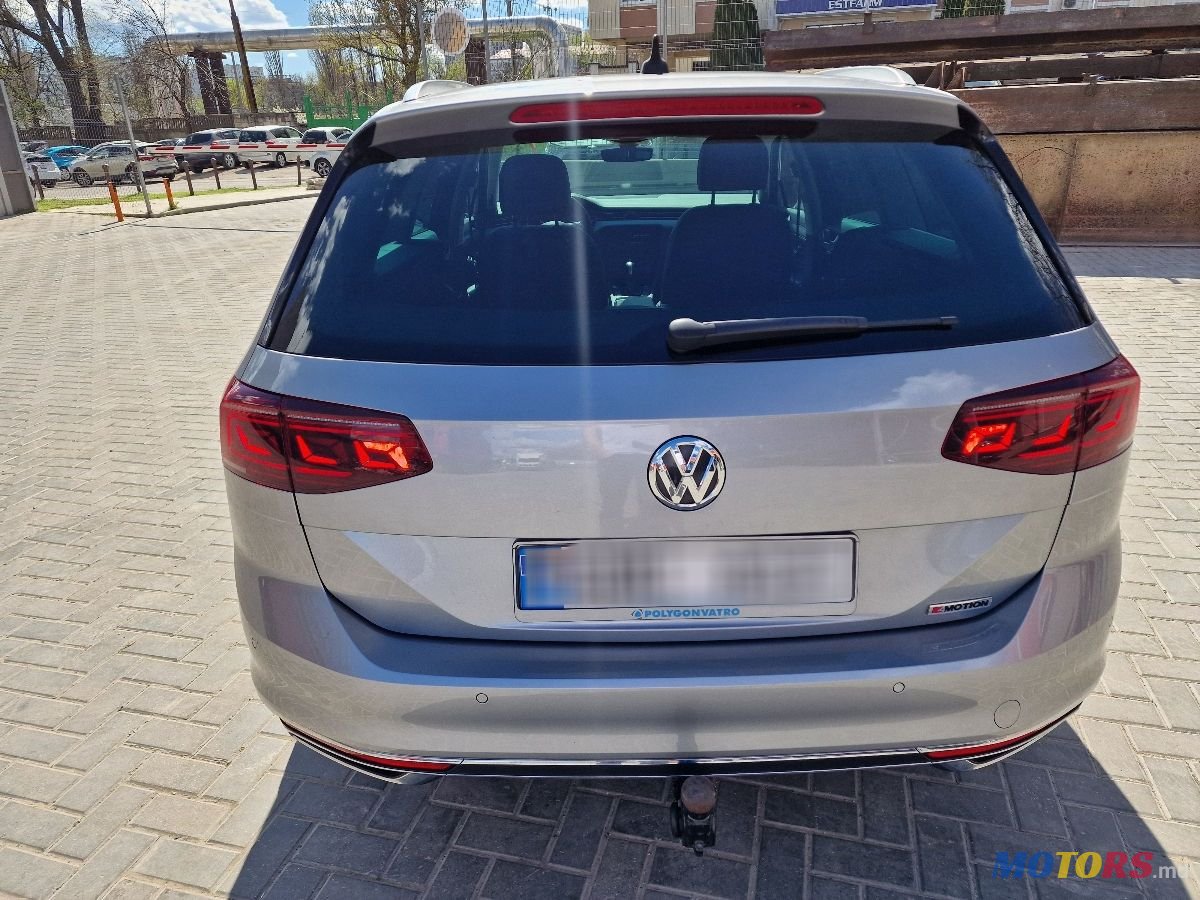 2020' Volkswagen Passat photo #6