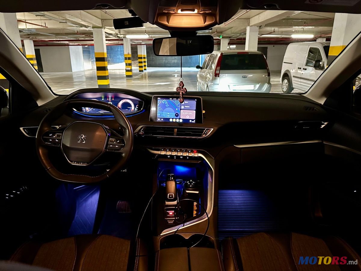 2023' Peugeot 3008 photo #6