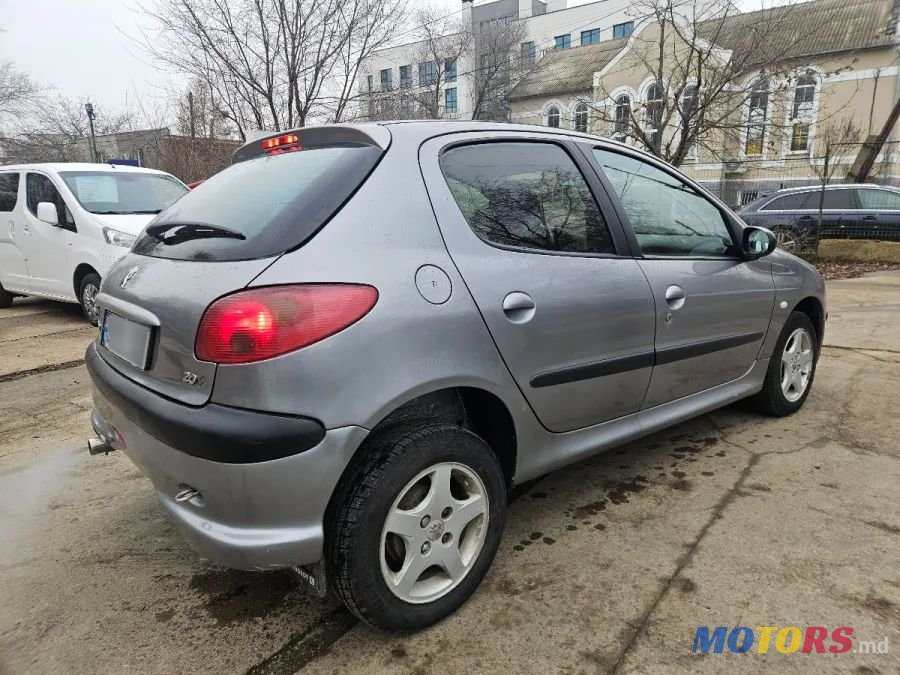 2005' Peugeot 206 photo #2