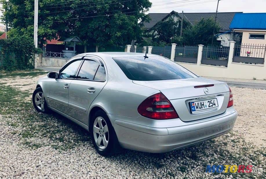 2002' Mercedes-Benz E Класс photo #5