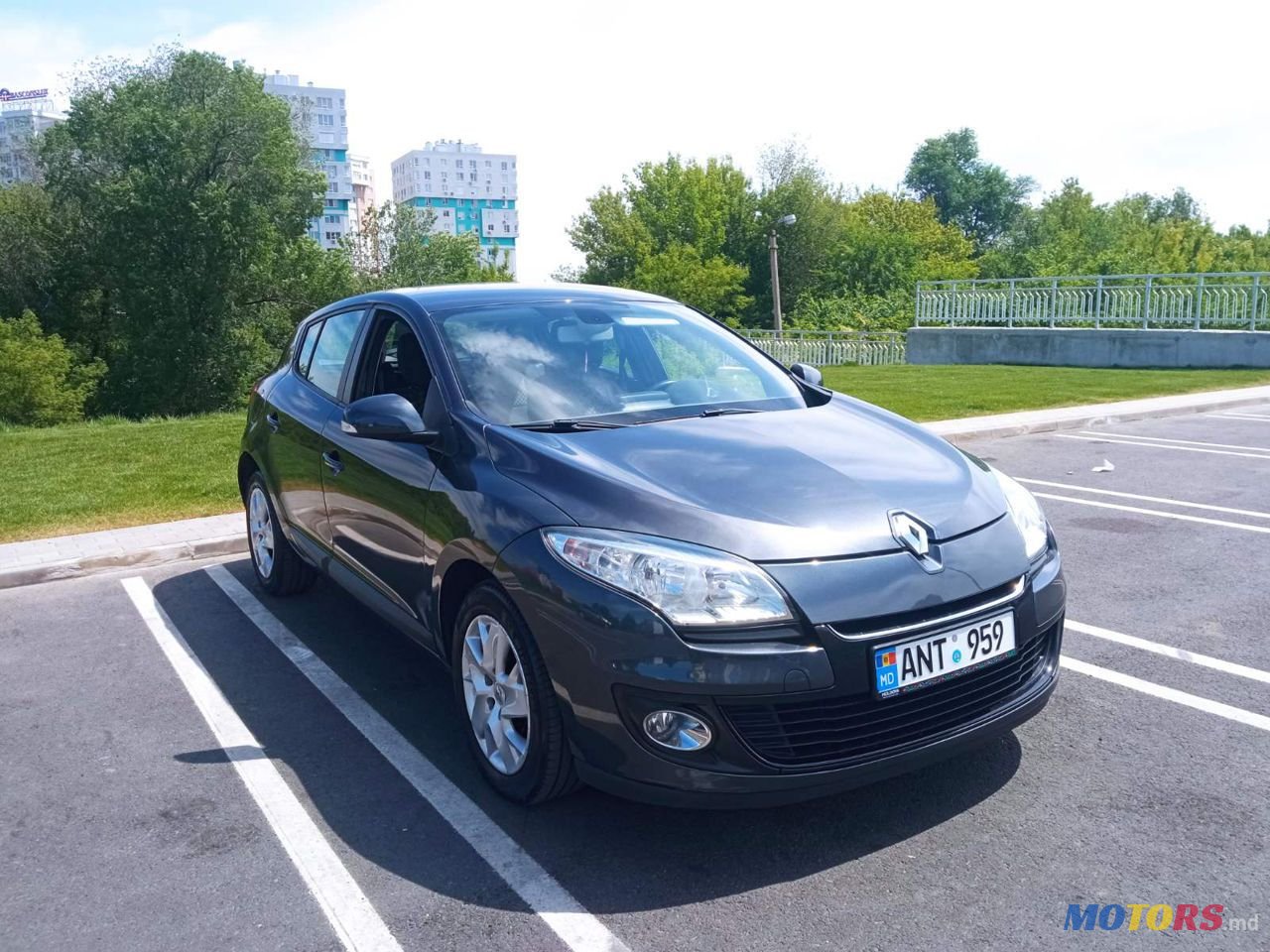 2013' Renault Megane photo #1