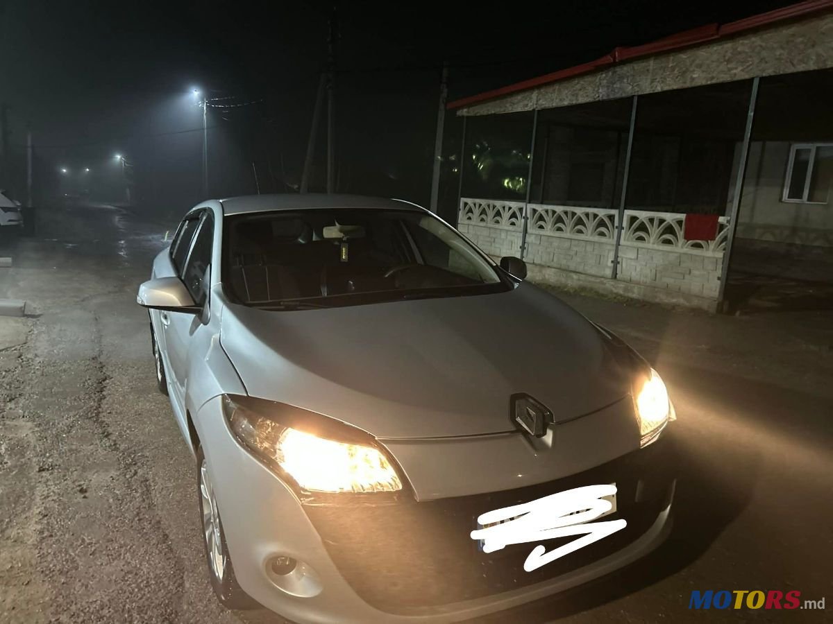 2009' Renault Megane photo #4