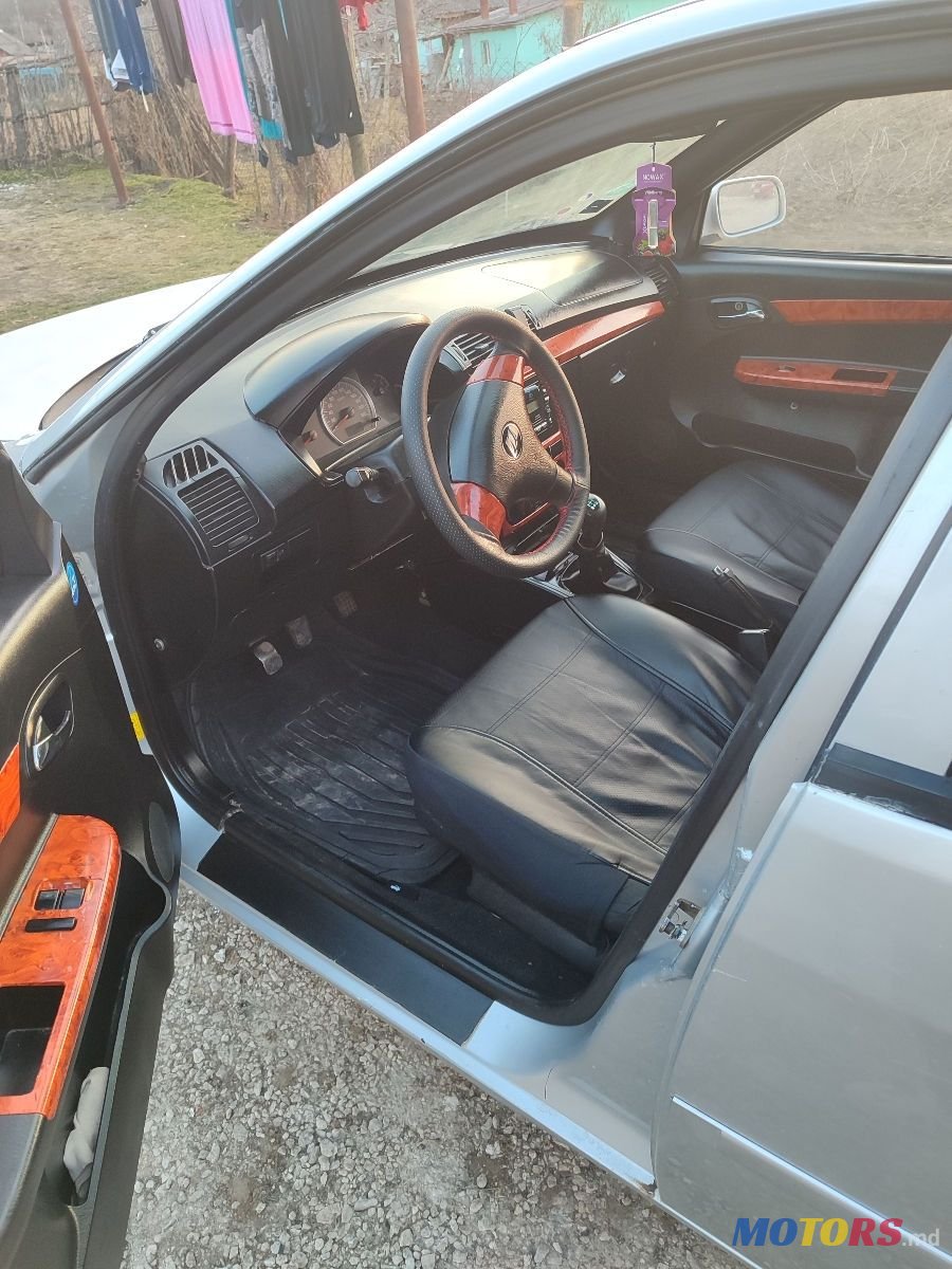 2008' Lifan Solano photo #6