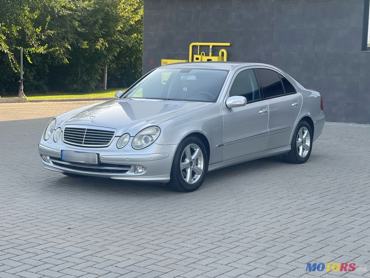 2004' Mercedes-Benz E-Class photo #2