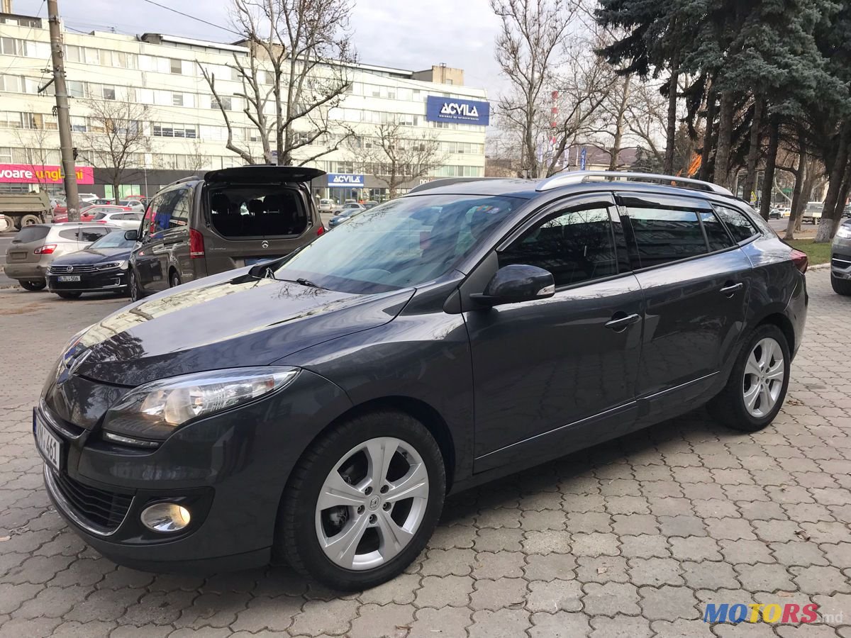 2013' Renault Megane photo #2