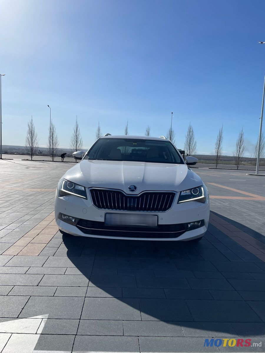 2016' Skoda Superb photo #2