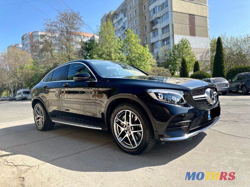 2017' Mercedes-Benz Glc Coupe photo #3