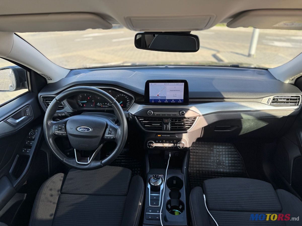 2020' Ford Focus photo #6