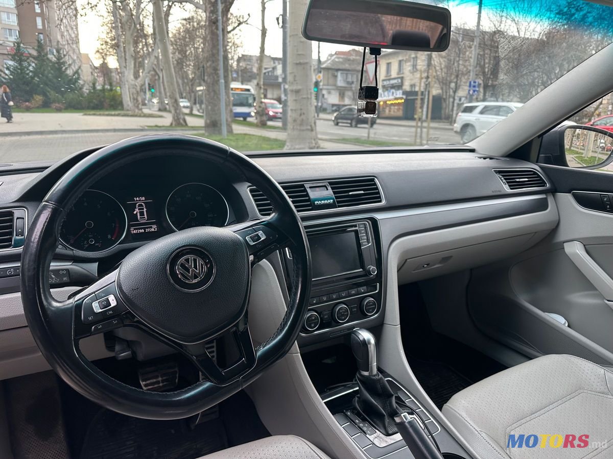 2018' Volkswagen Passat photo #5