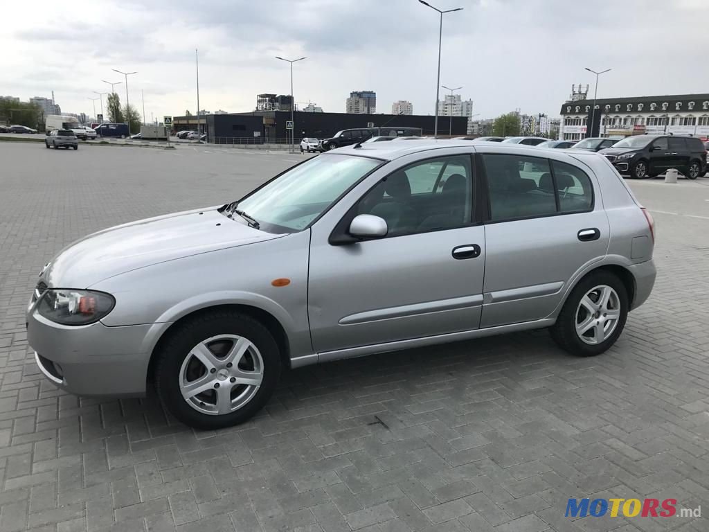 2004' Nissan Almera photo #3