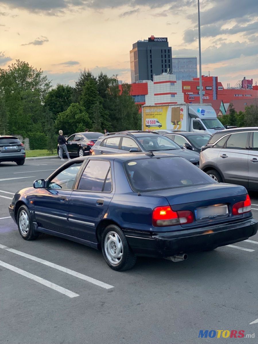 1997' Hyundai Lantra photo #6