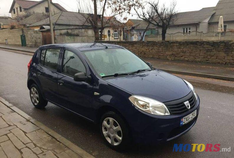 2009' Dacia Sandero photo #1