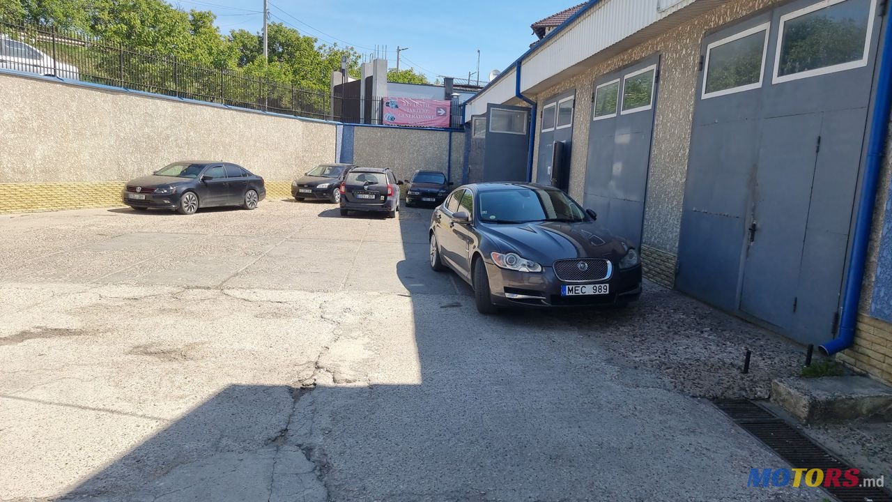 2009' Jaguar XF photo #4