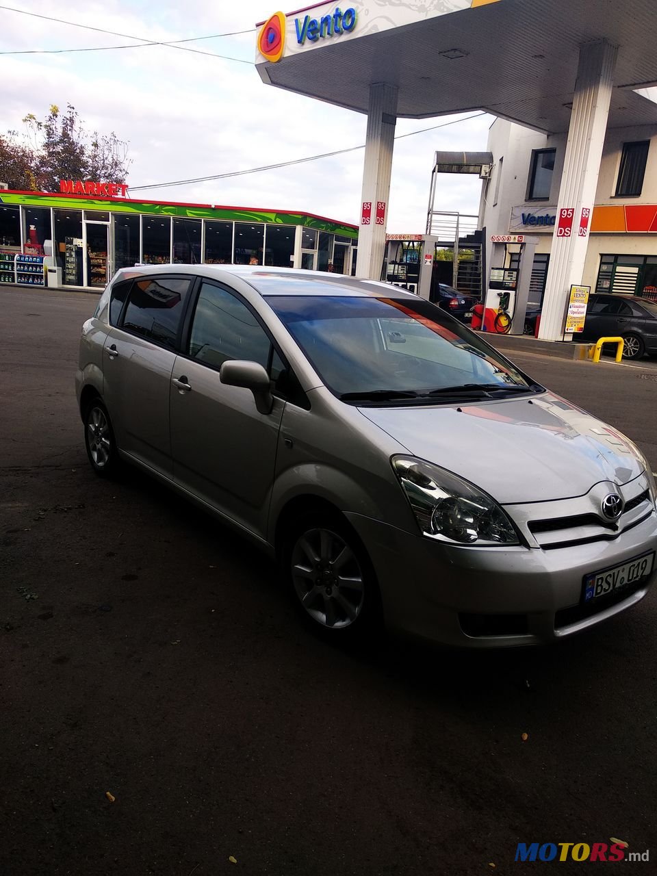 2007' Toyota Corolla Verso photo #1