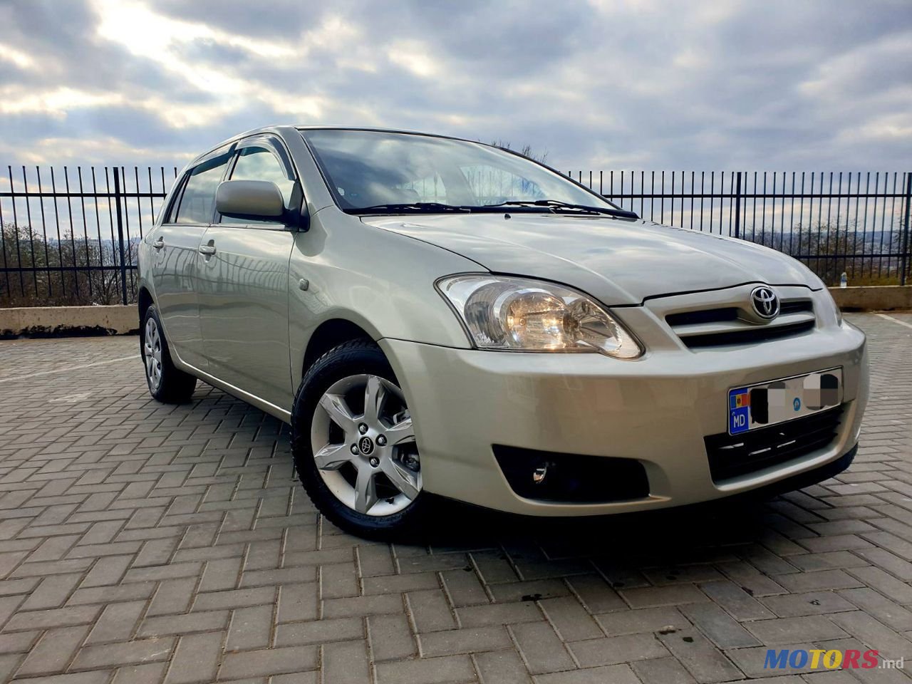 2005' Toyota Corolla photo #2