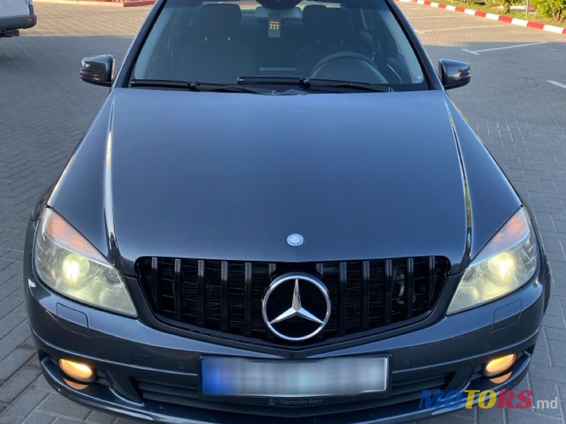 2009' Mercedes-Benz C-Class photo #2