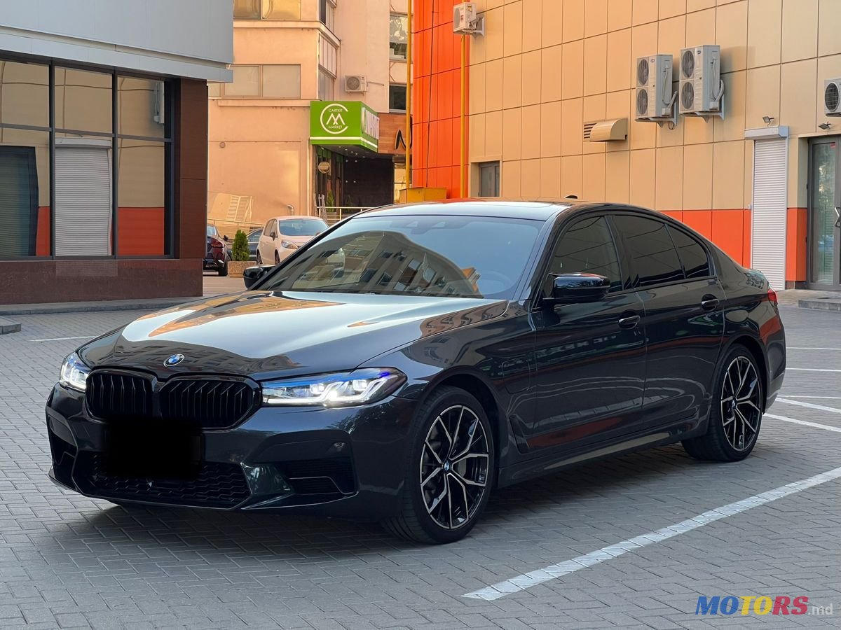 2017' BMW 5 Series photo #2