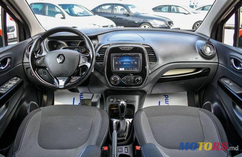 2016' Renault Captur photo #2