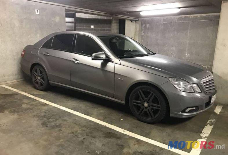 2009' Mercedes-Benz E photo #1