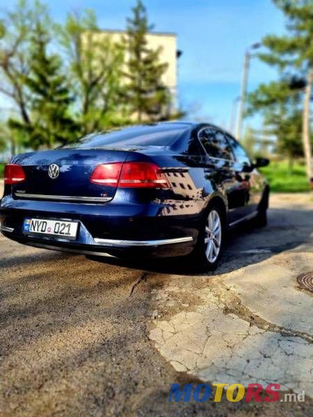 2012' Volkswagen Passat photo #2