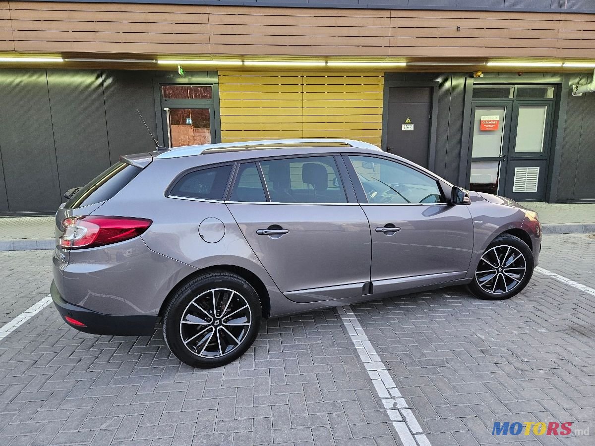 2015' Renault Megane photo #2