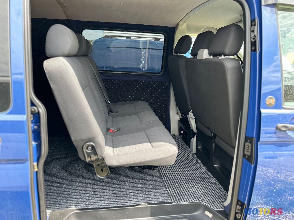 2013' Volkswagen Transporter photo #6