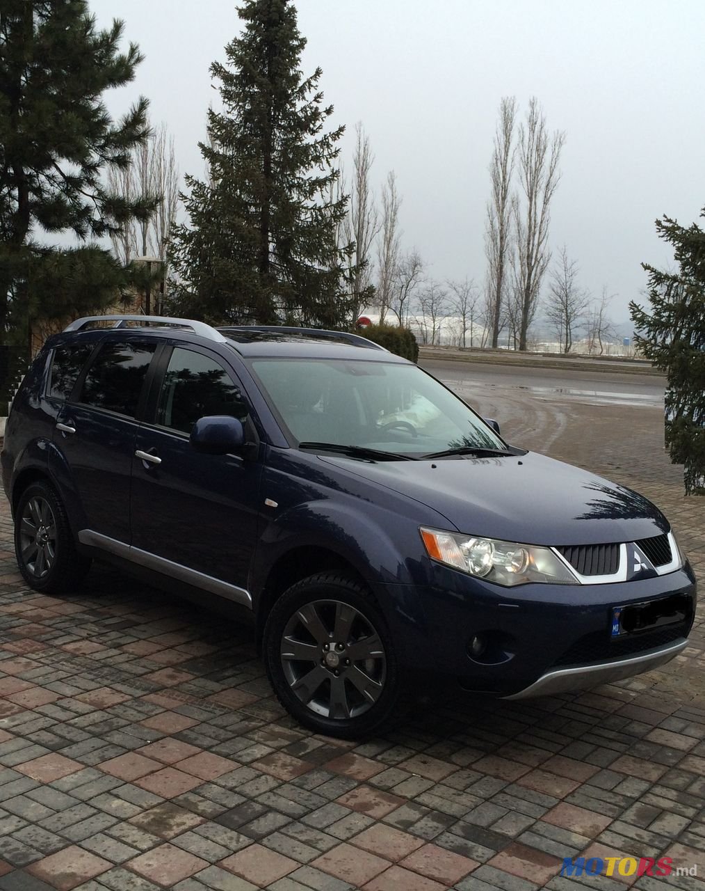 2007' Mitsubishi Outlander photo #1