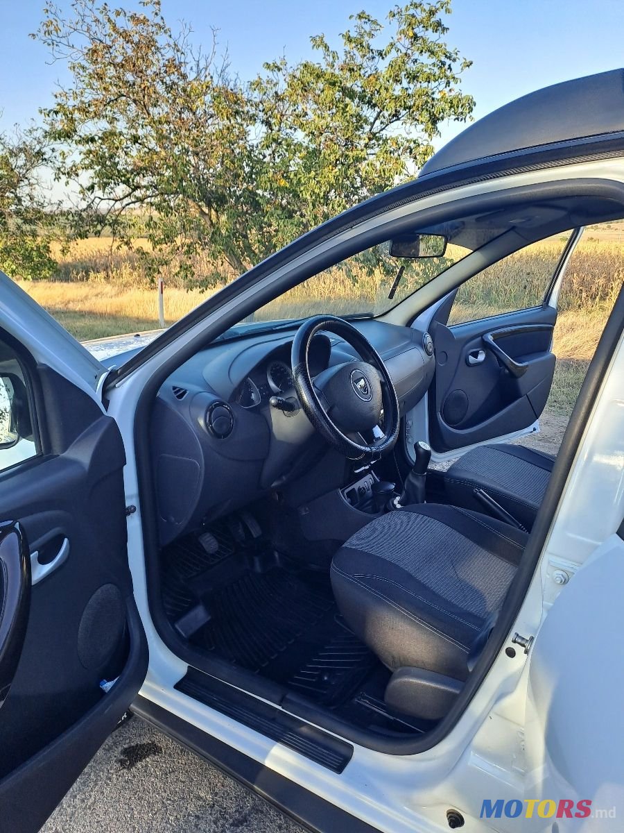 2012' Dacia Duster photo #4