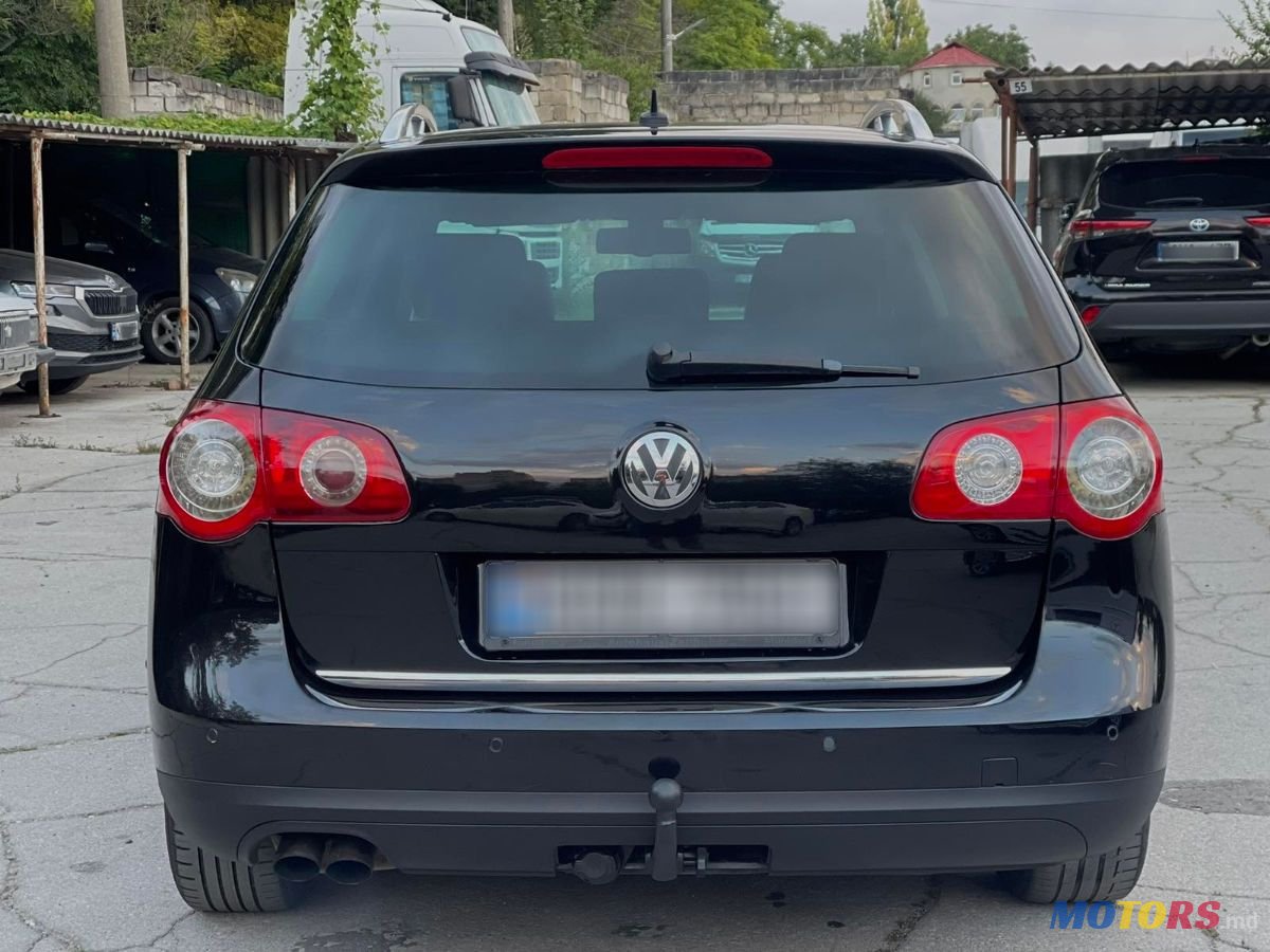 2007' Volkswagen Passat photo #6