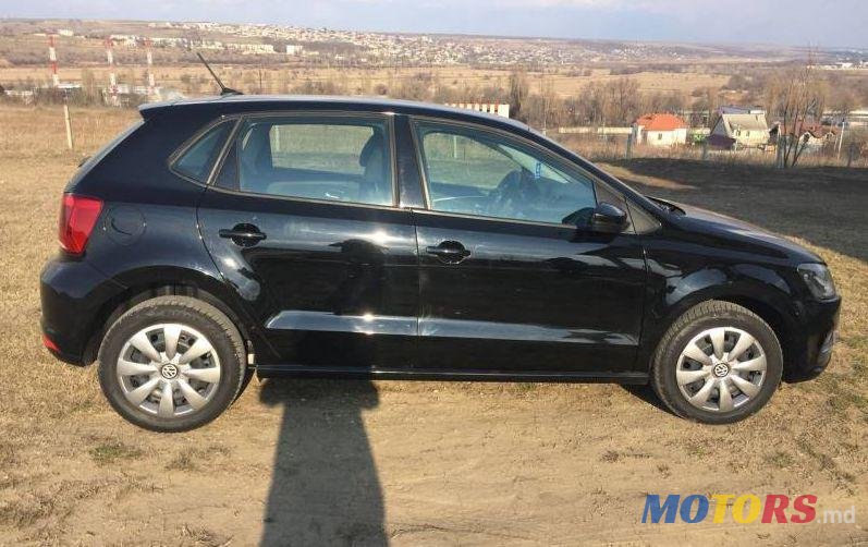 2016' Volkswagen Polo photo #1