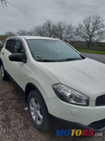 2013' Nissan Qashqai photo #1
