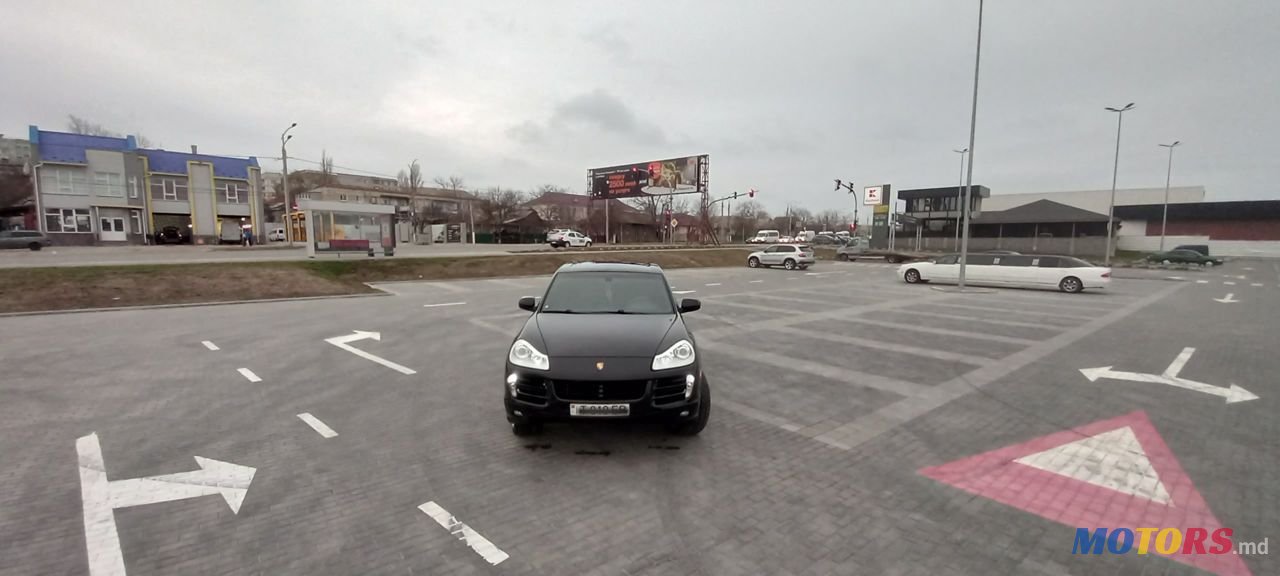 2008' Porsche Cayenne photo #4