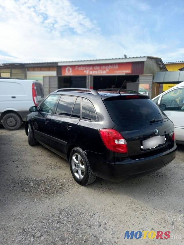 2012' Skoda Fabia photo #4