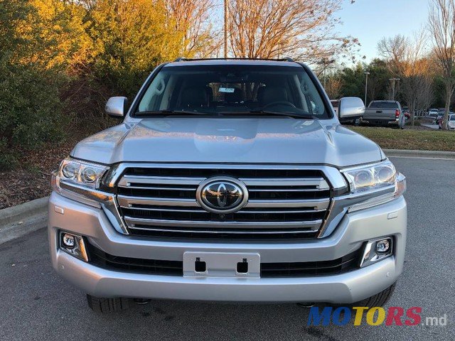 2017' Toyota Land Cruiser 200 photo #2