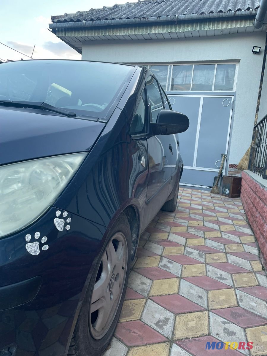 2004' Mitsubishi Colt photo #4