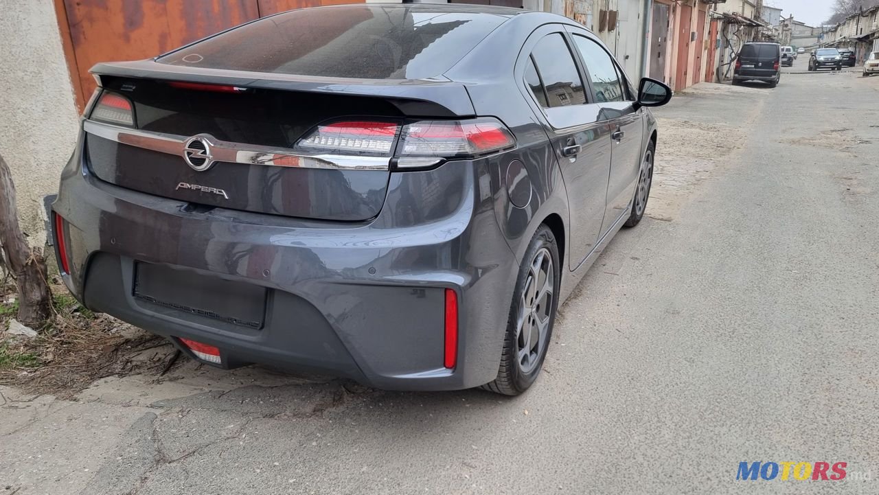 2012' Opel Ampera photo #4