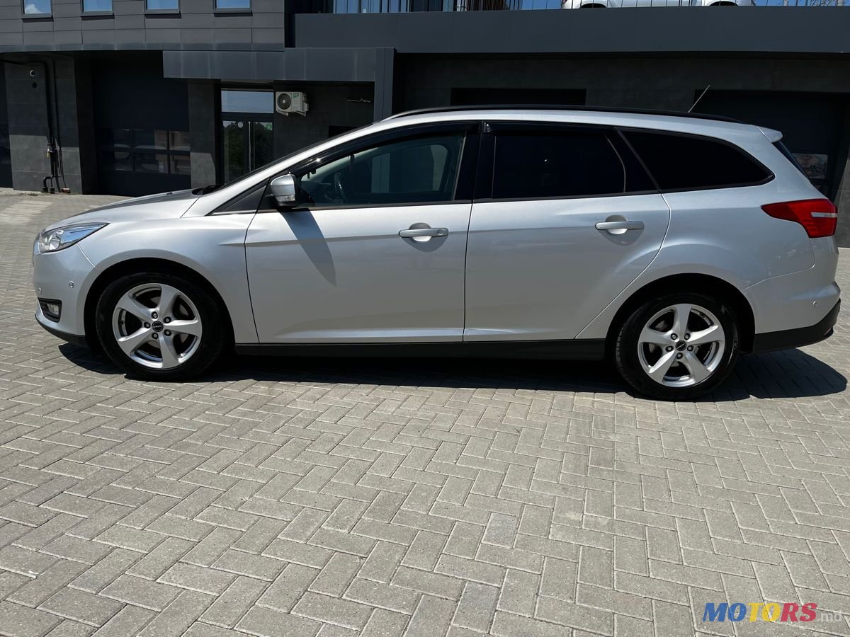 2017' Ford Focus photo #5